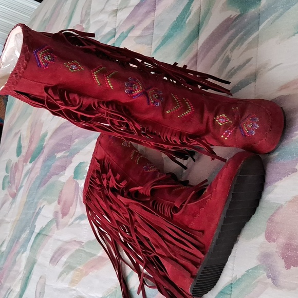 Like New,Indian-Style,Embroidered,Knee-high,Suede,Red,Fringed,Moccasin Boots ❤️ - Picture 9 of 10